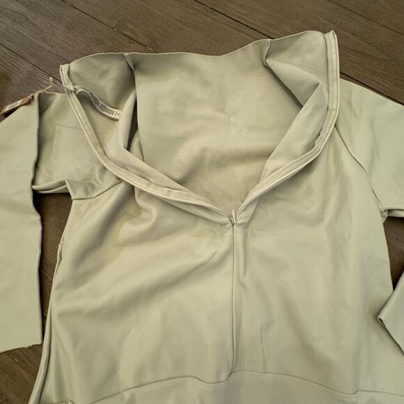 SKIMS NWT Size 3X Women's Mock Neck Long Sleeve Faux Leather Bodysuit In Shell - Picture 3 of 7